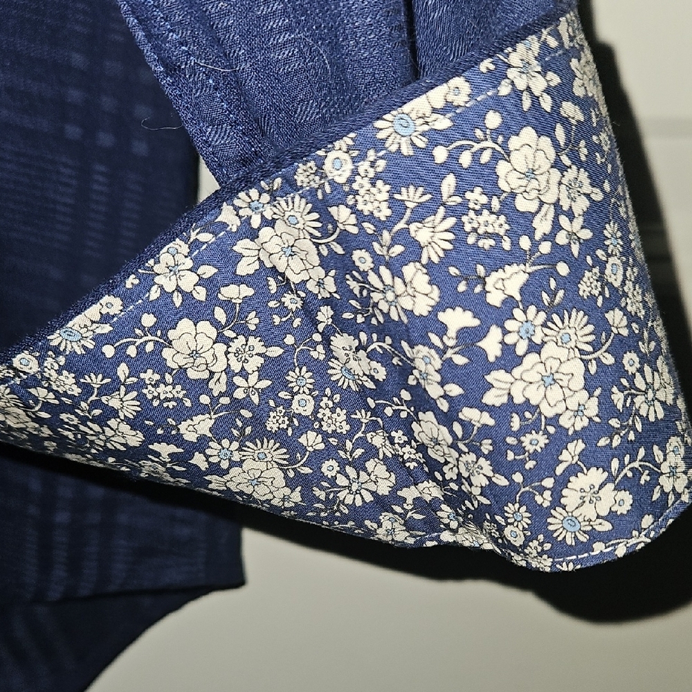 Bugatchi Dark Blue Button Down Shirt With Pattern… - image 3